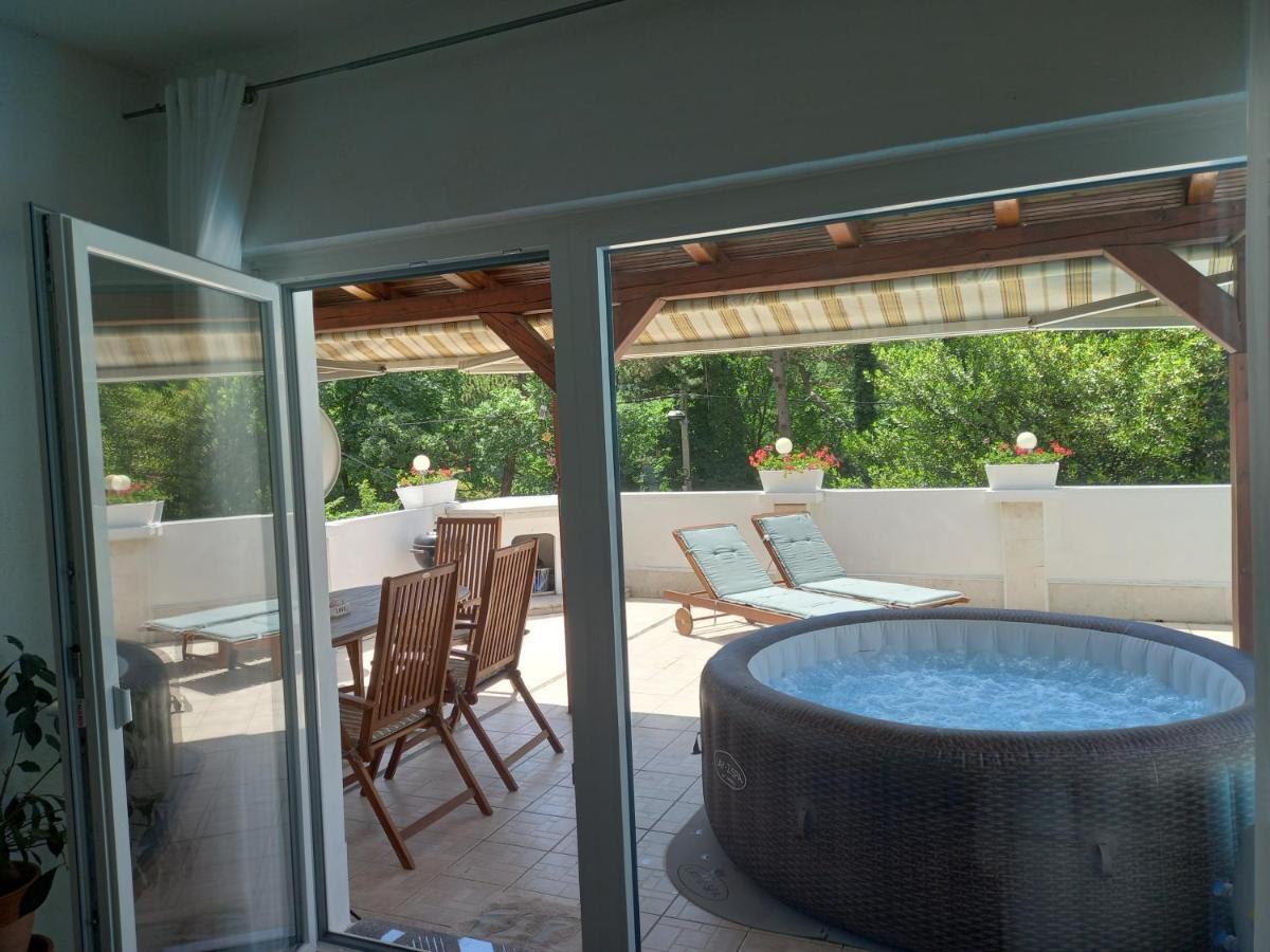 Vila Brig 108 - Private Swimming Pool And Jacuzzi Rijeka Exteriör bild