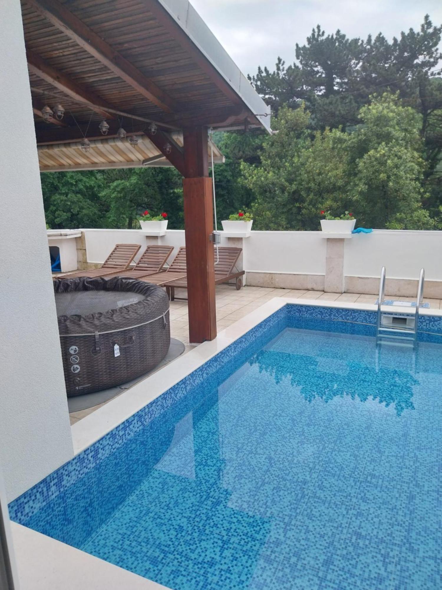 Vila Brig 108 - Private Swimming Pool And Jacuzzi Rijeka Exteriör bild